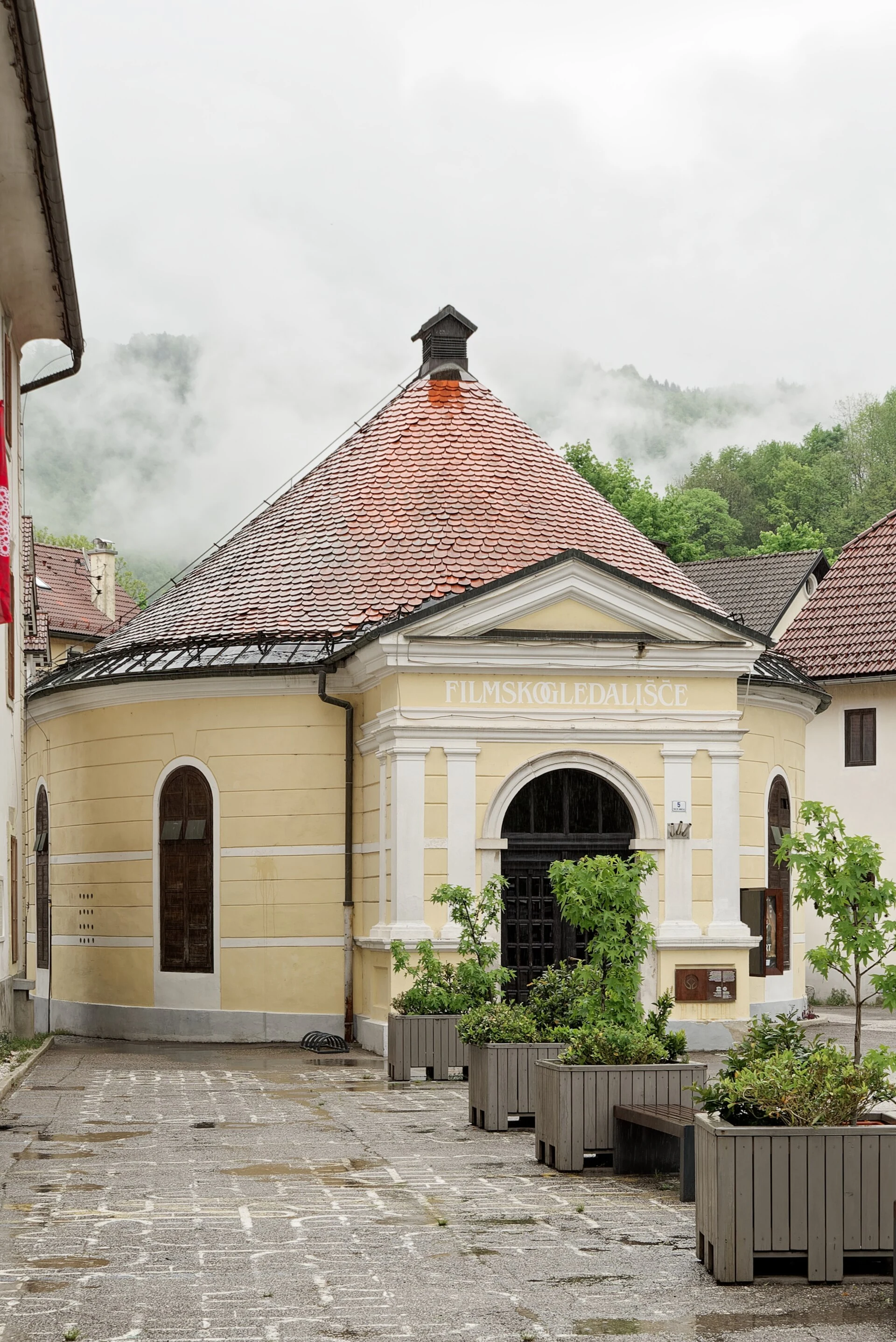 Ingresso storico della Galleria di Antonio nell’ex miniera di mercurio di Idrija.