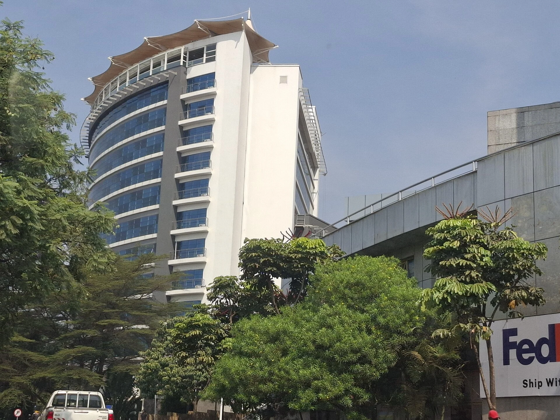 Cena urbana em Kigali, capital de Ruanda.