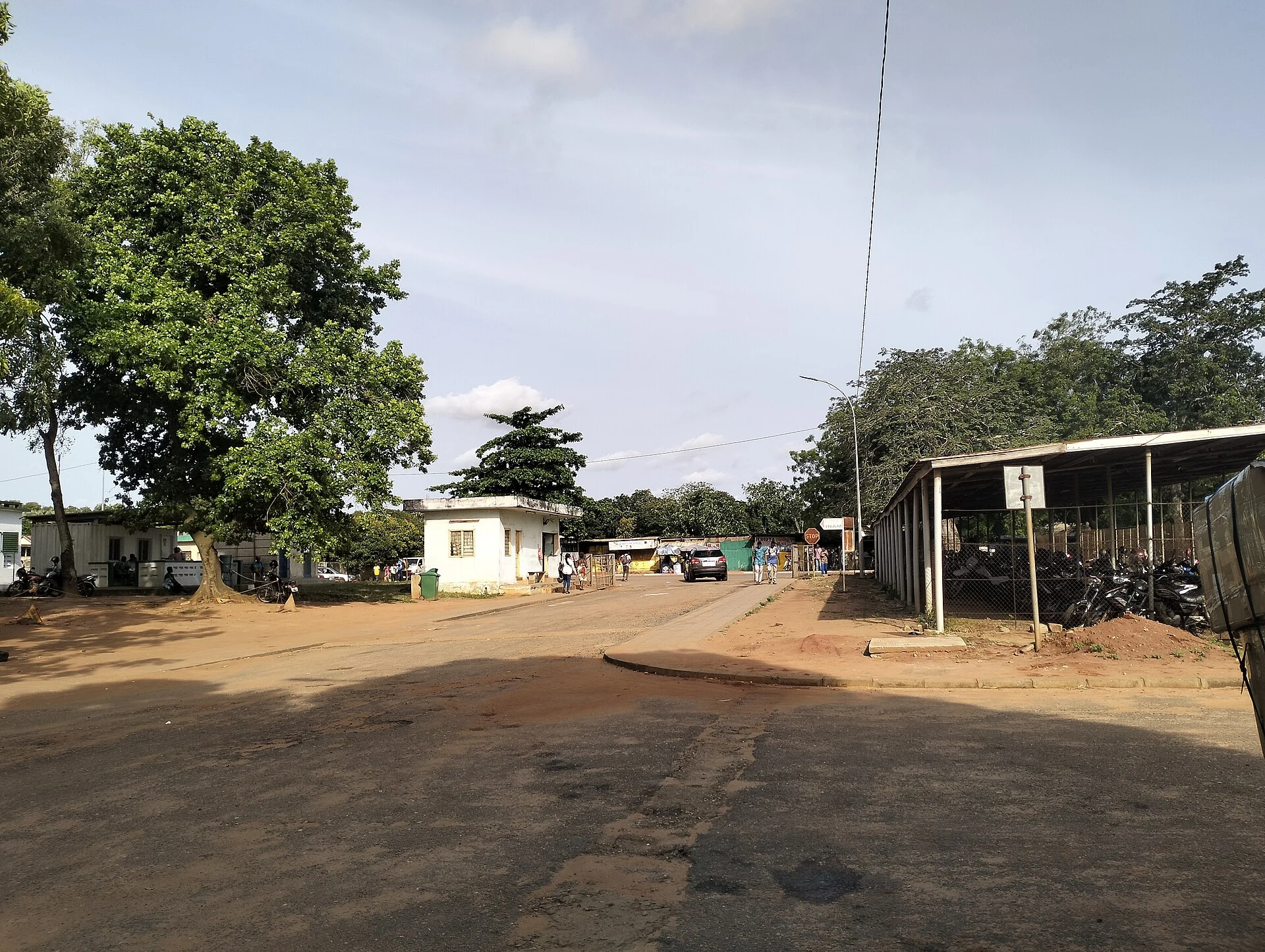 Vue urbaine contemporaine de Lomé, capitale du Togo.