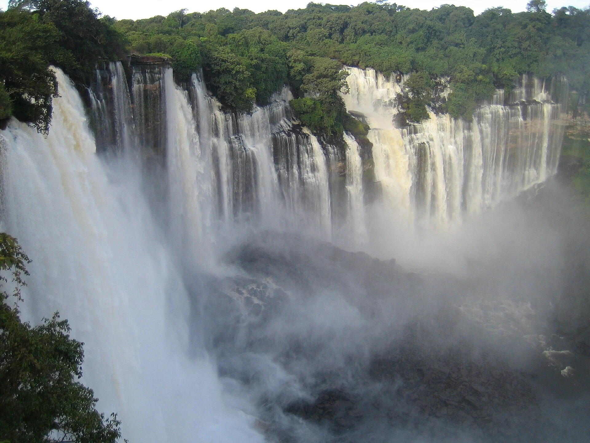 Kalandula Falls